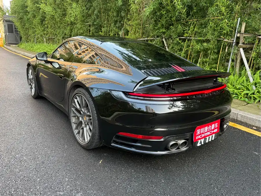 Porsche 911