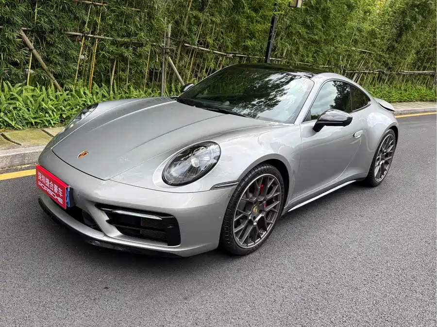 Porsche 911