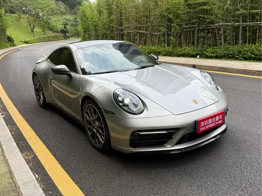 Porsche 911