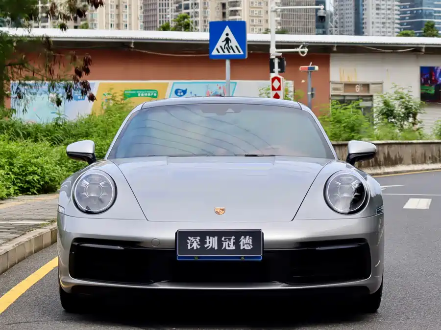 Porsche 911