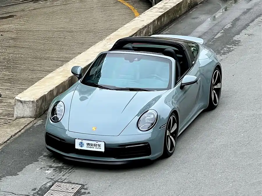 Porsche 911