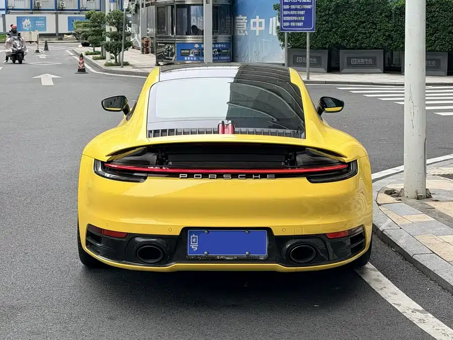 Porsche 911