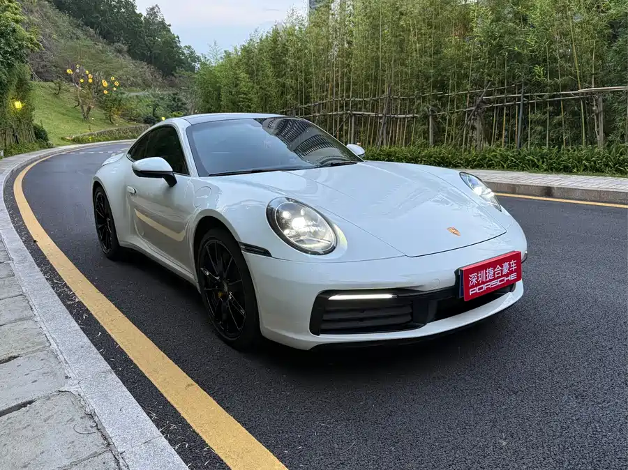 Porsche 911