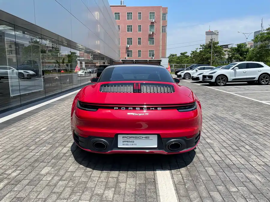 Porsche 911