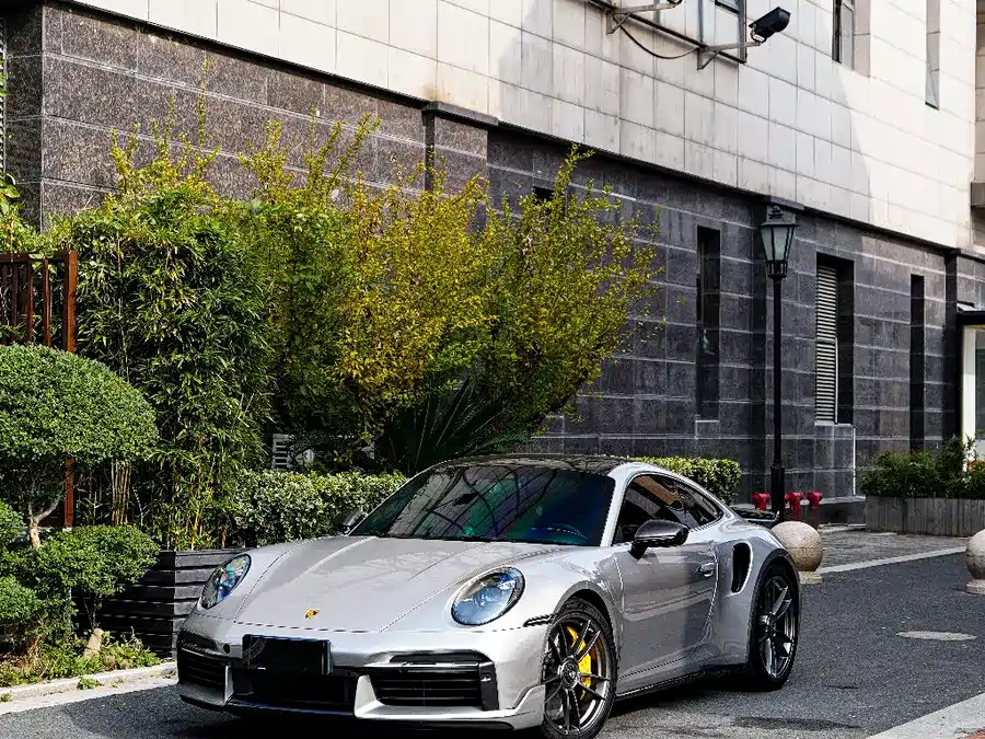 Porsche 911