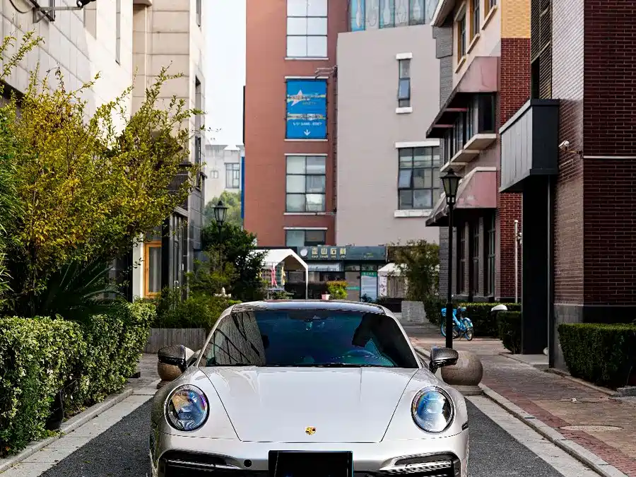 Porsche 911