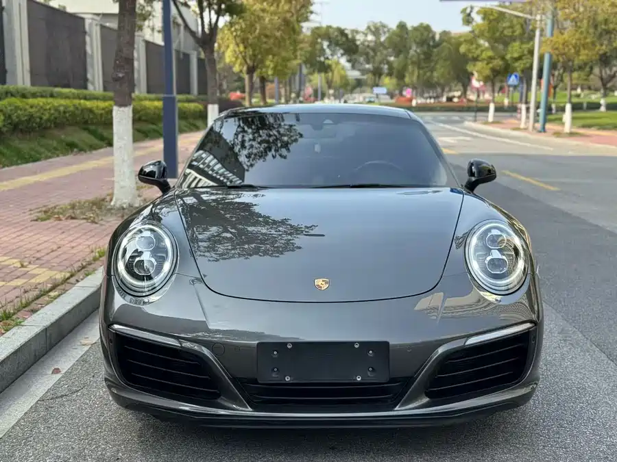 Porsche 911