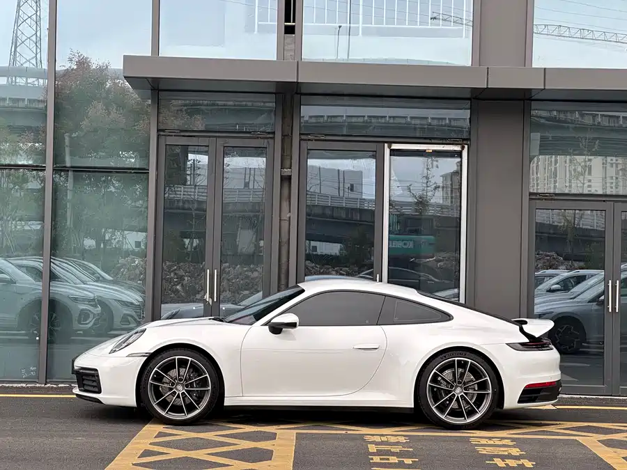 Porsche 911