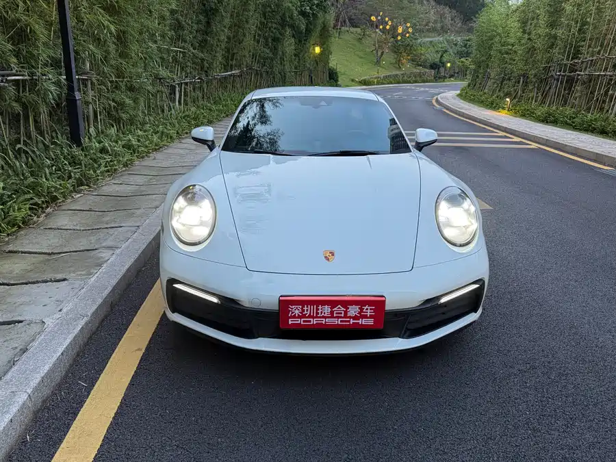 Porsche 911