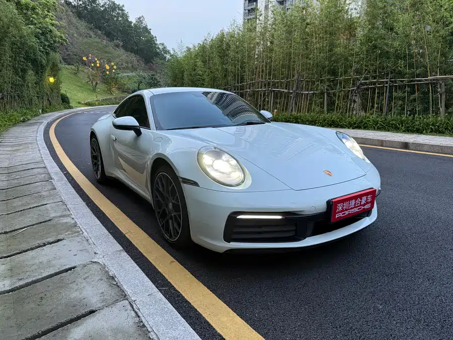 Porsche 911
