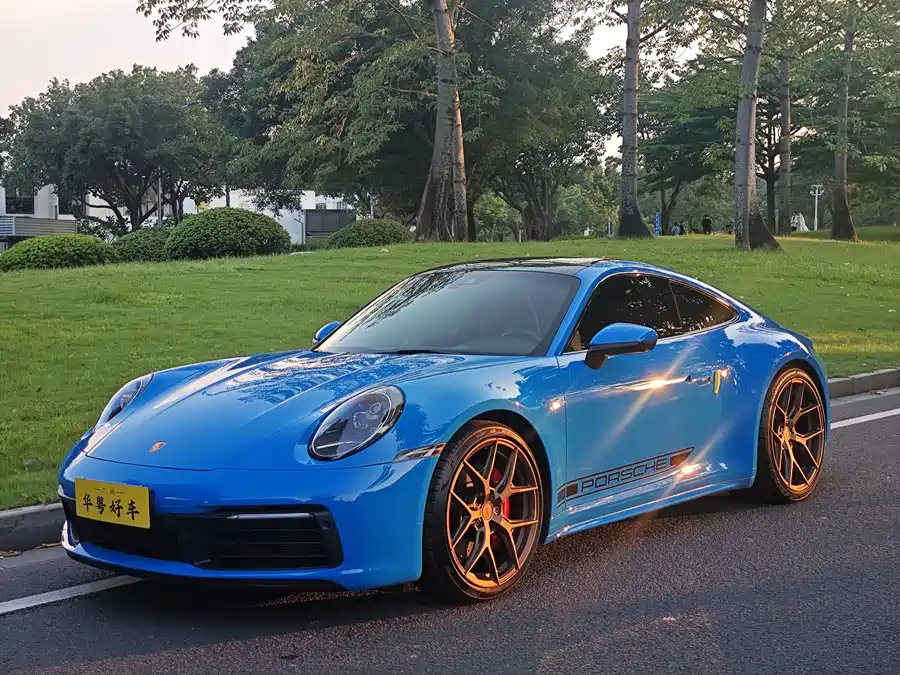 Porsche 911