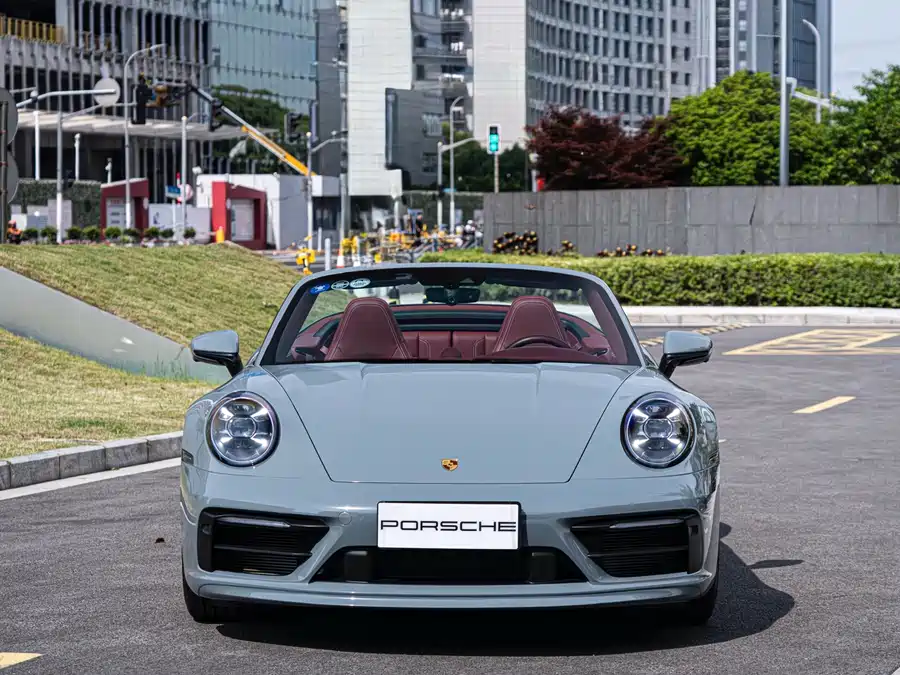 Porsche 911