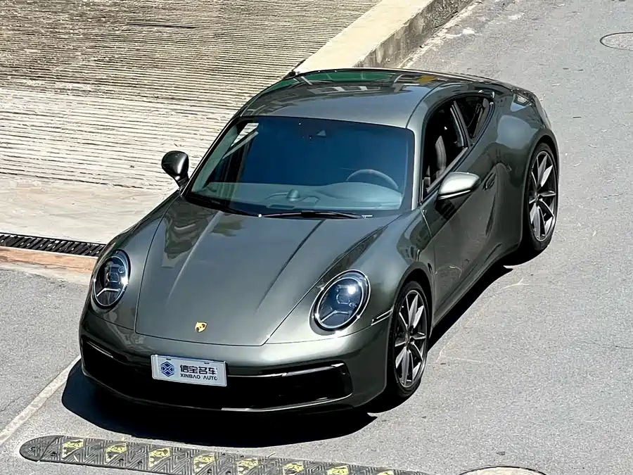 Porsche 911