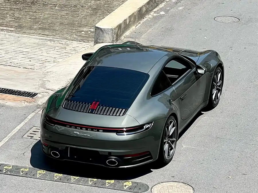 Porsche 911