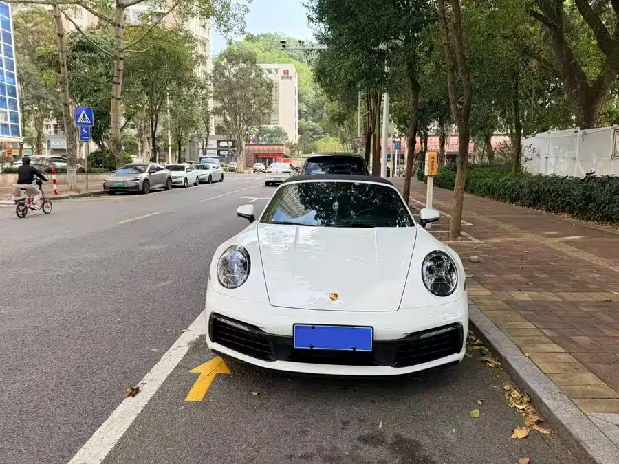 Porsche 911