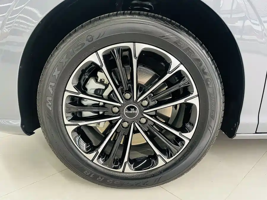 Roewe iMAX8