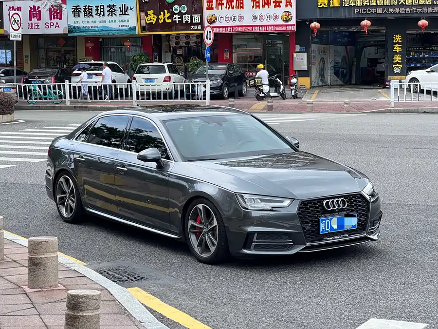Audi A4L