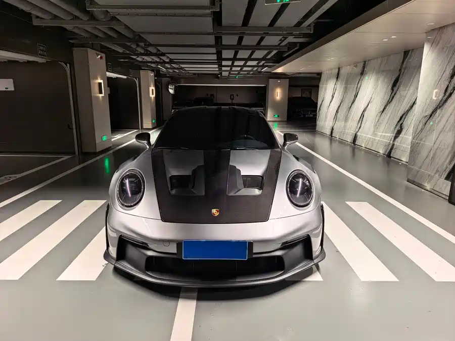 Porsche 911