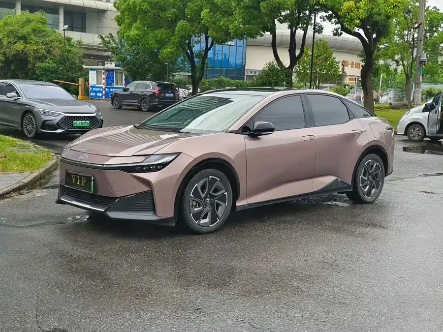 Toyota bZ