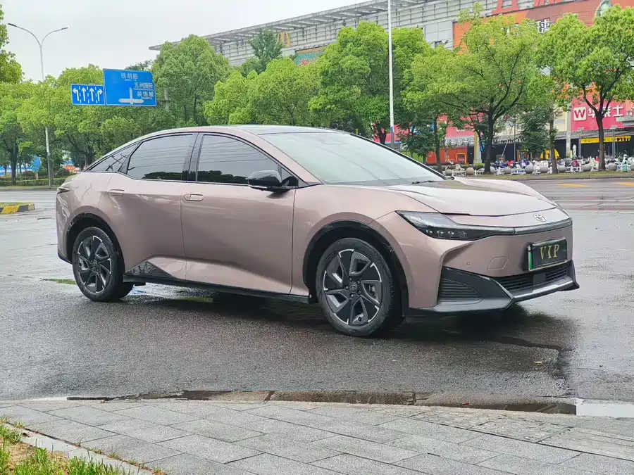Toyota bZ