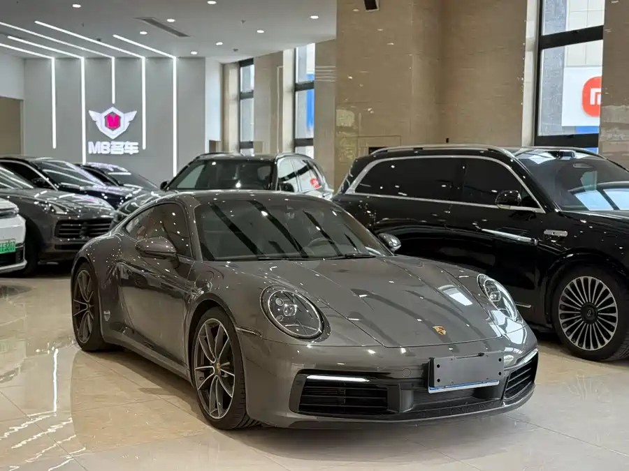 Porsche 911