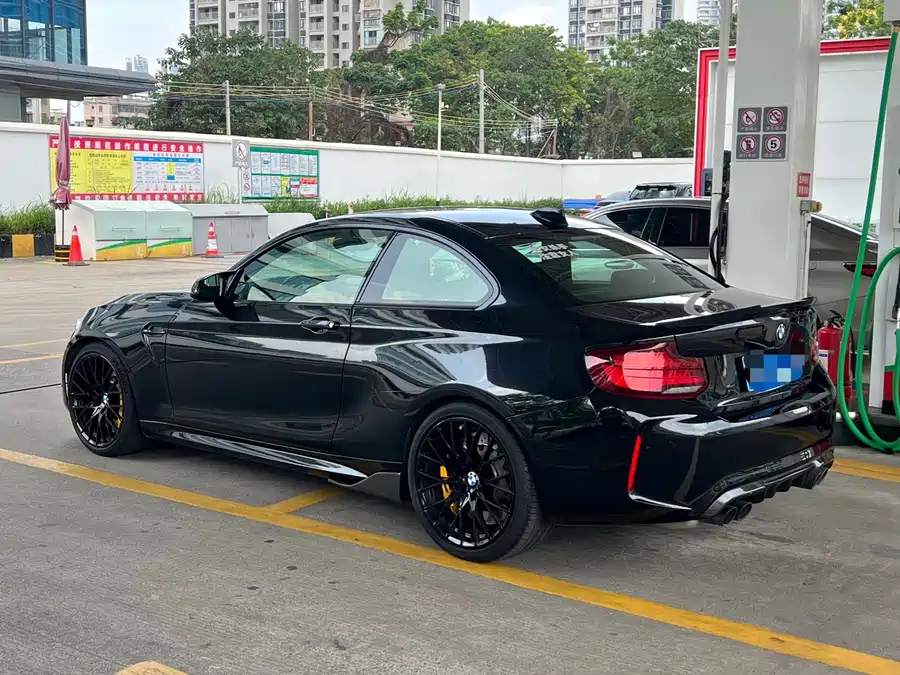 BMW M2