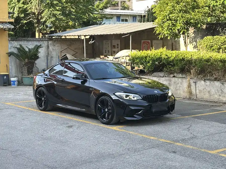 BMW M2