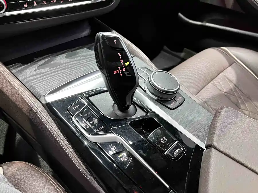 BMW 5 Series New Energy