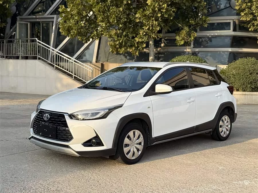 Toyota YARiS L