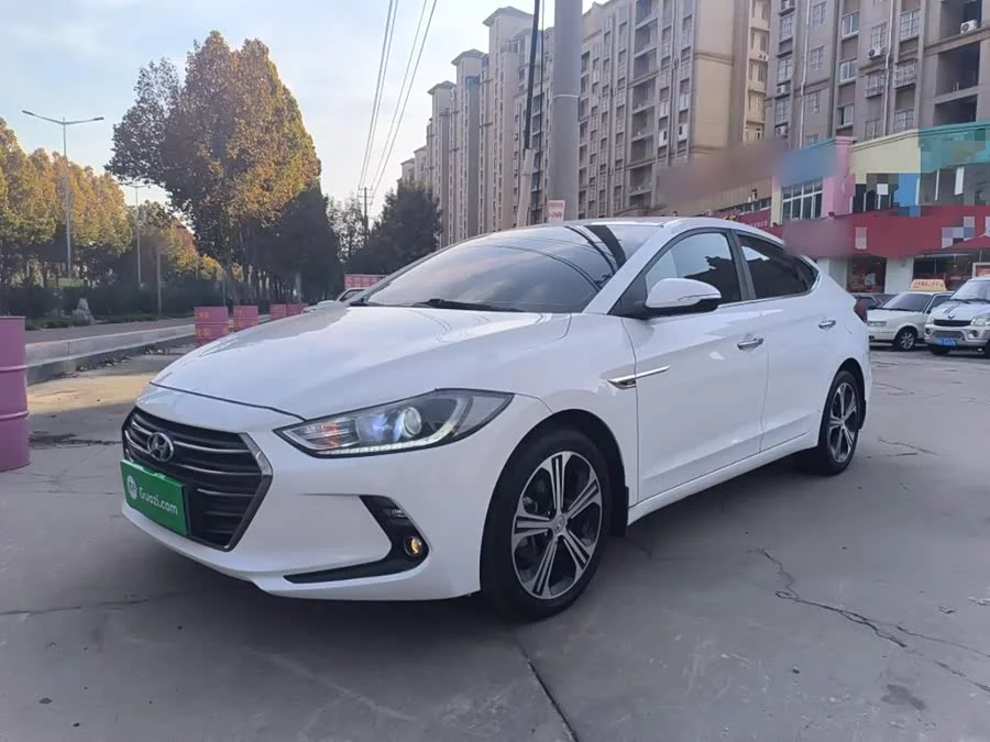 Hyundai elantra
