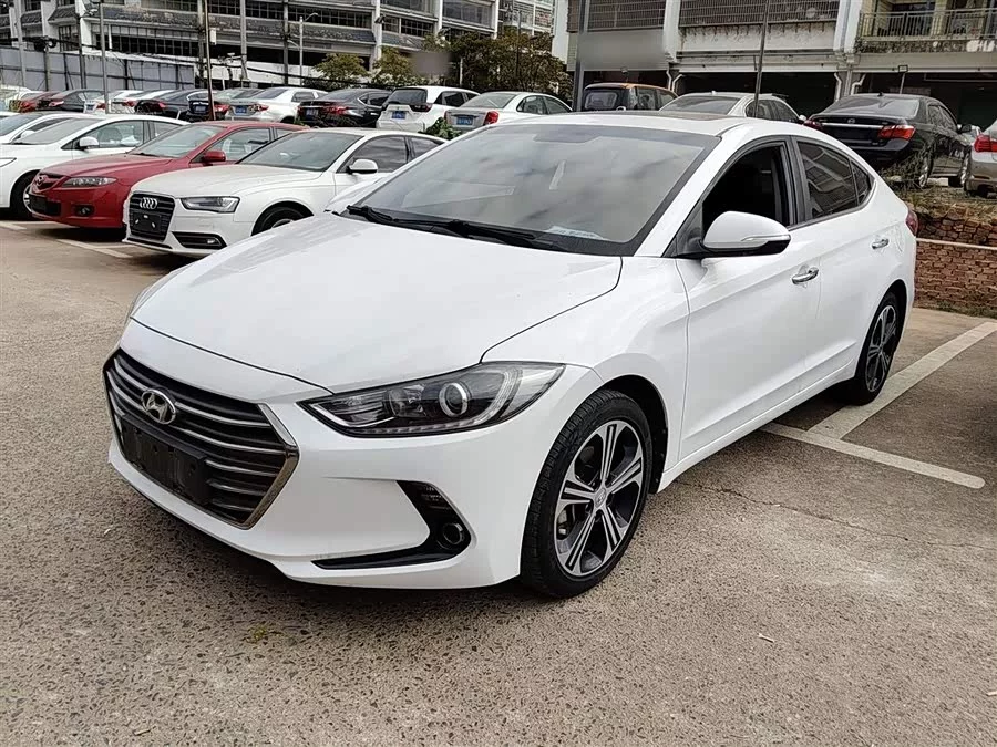 Hyundai elantra