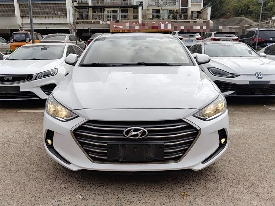 Hyundai elantra
