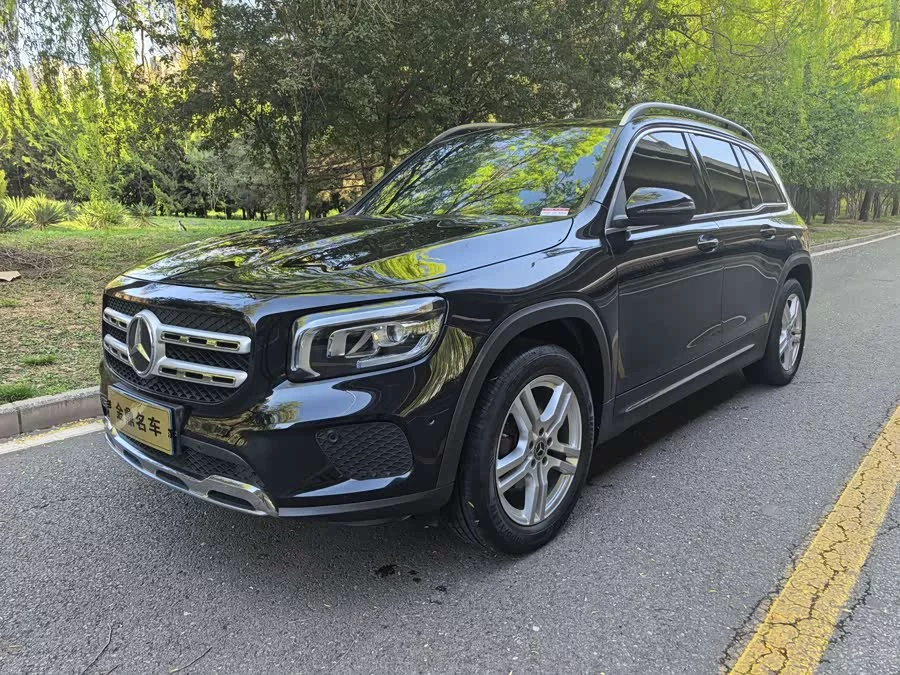 Mercedes Benz GLB