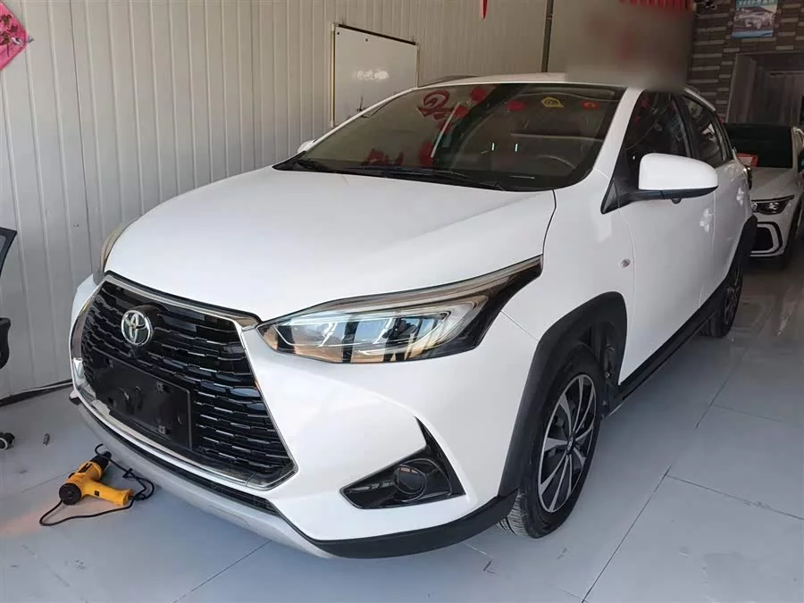 Toyota YARiS L