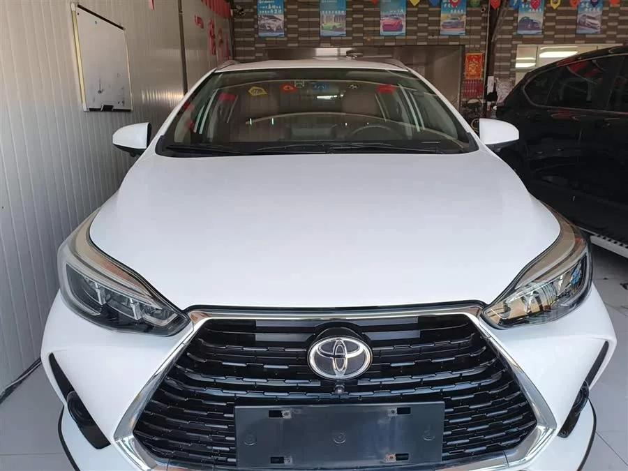 Toyota YARiS L