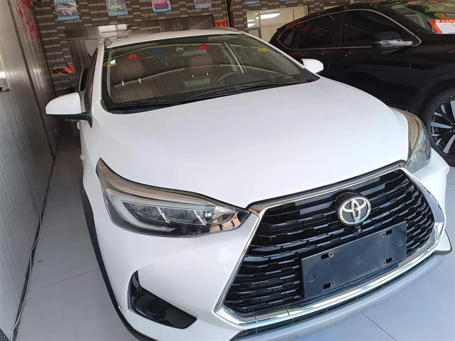 Toyota YARiS L