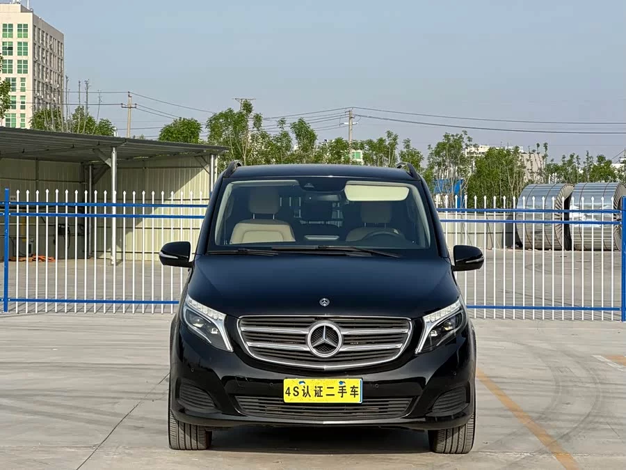 Mercedes Benz Class V