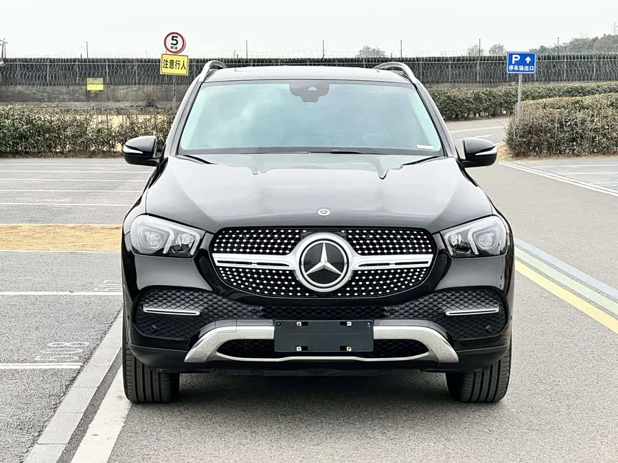 Mercedes Benz GLE (Imported)