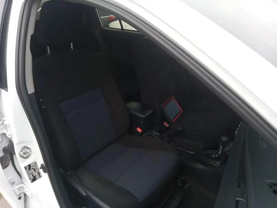 Toyota YARiS L
