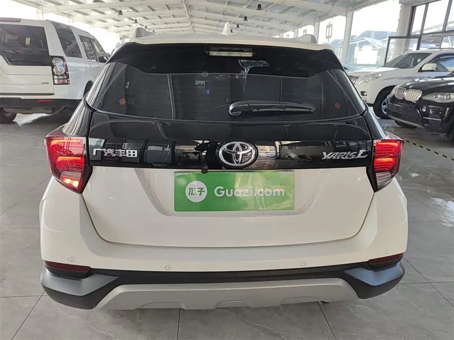 Toyota YARiS L