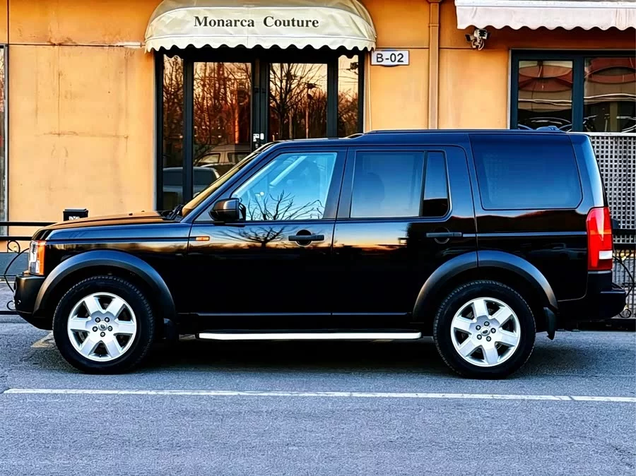 Land Rover finds