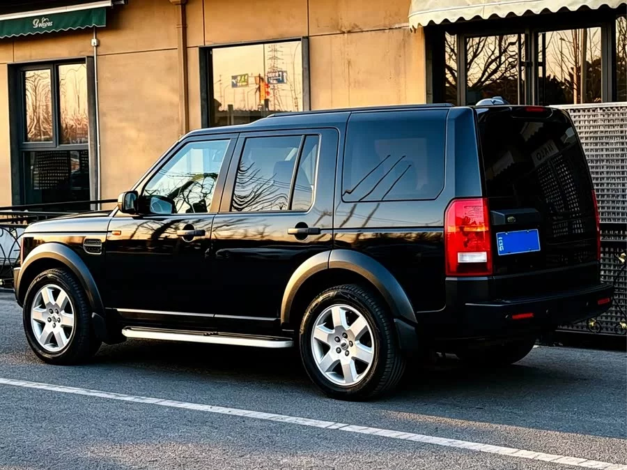 Land Rover finds