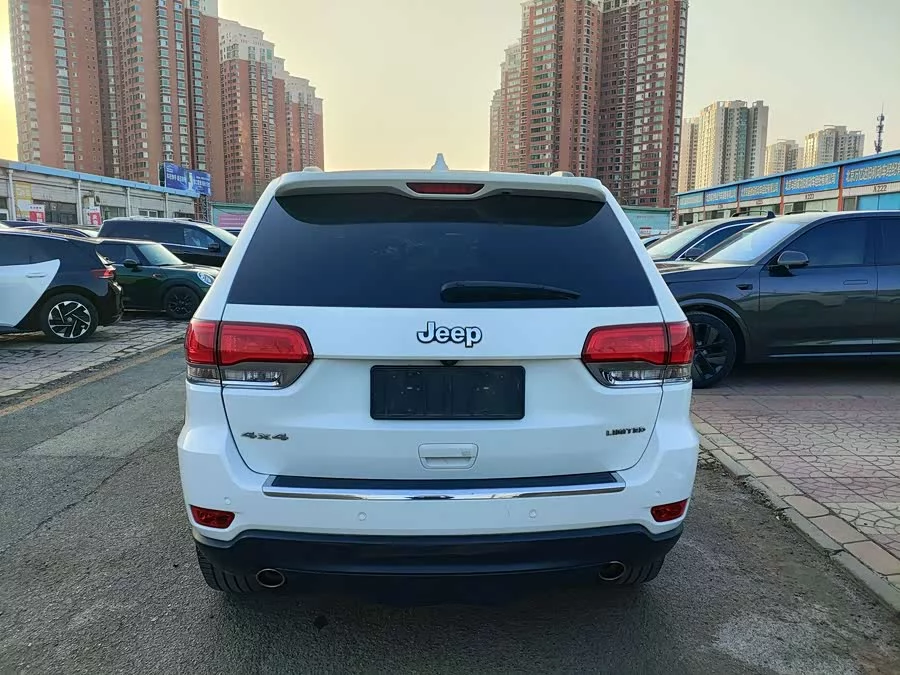 Jeep Grand Cherokee