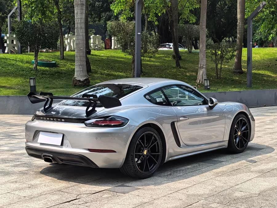 Porsche 718