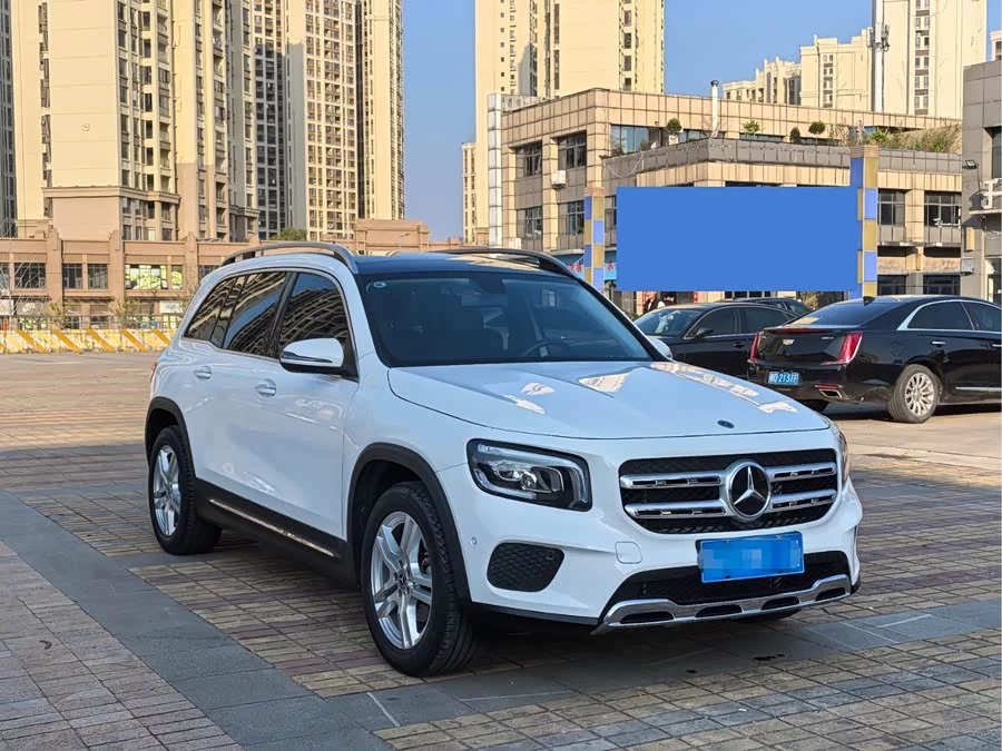 Mercedes Benz GLB