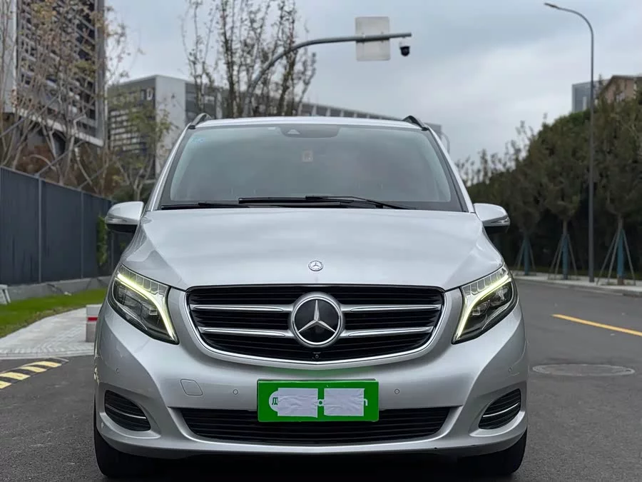 Mercedes Benz Class V