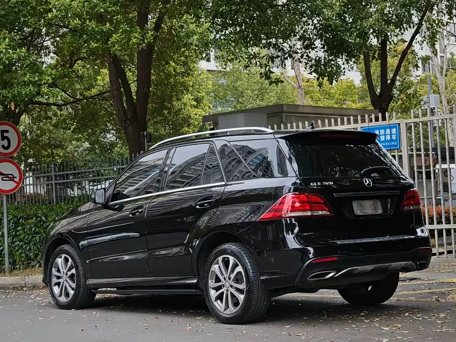 Mercedes Benz GLE (Imported)