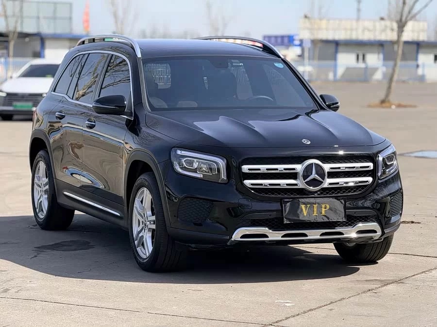 Mercedes Benz GLB