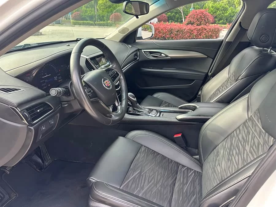 Cadillac ATS-L