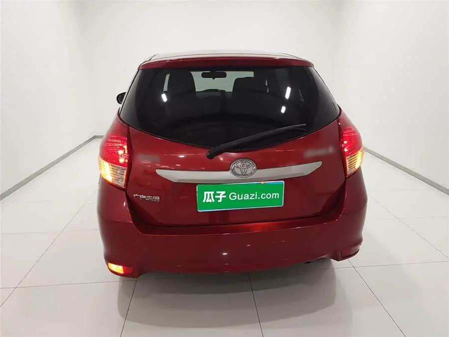 Toyota YARiS L